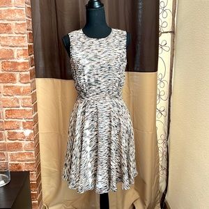 French Connection Sahara wave crepe flare dress